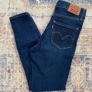 Levi’s 720 High Rise Skinny Jeans